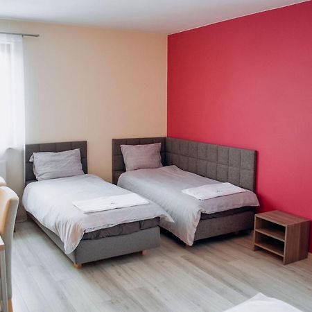 Redwood Hostel Lublin Extérieur photo