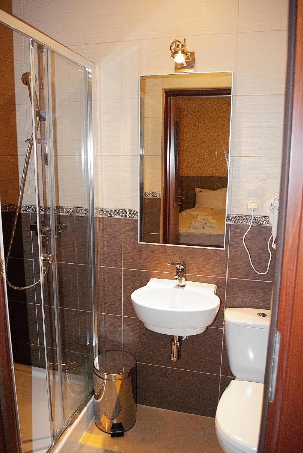 Redwood Hostel Lublin Extérieur photo