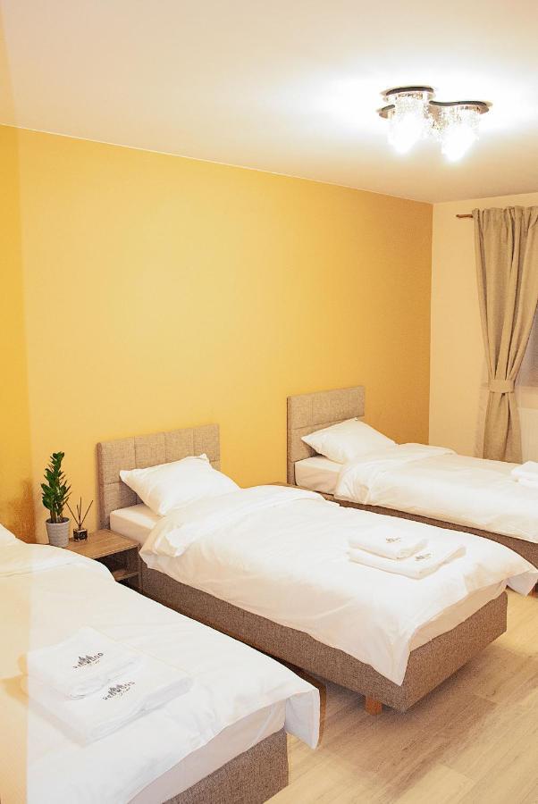 Redwood Hostel Lublin Extérieur photo